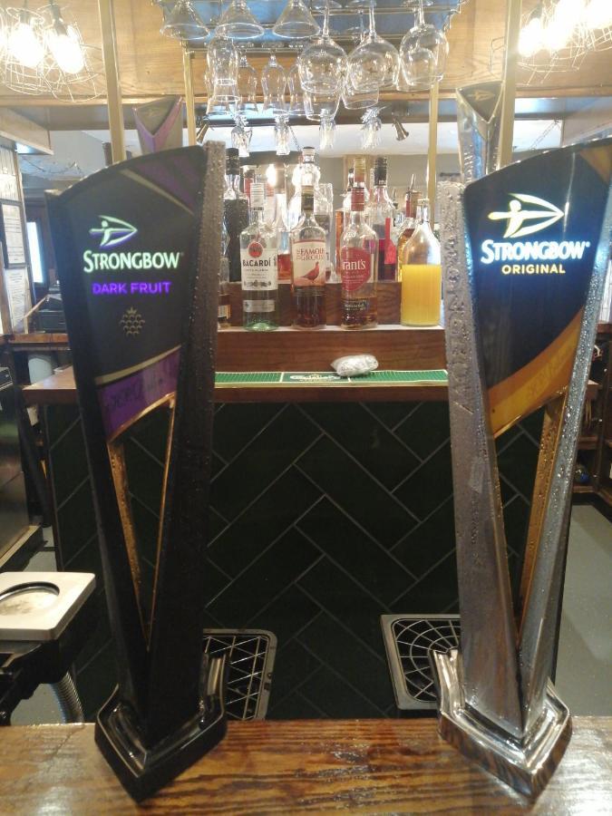 מלון פנרית' The Castlegate Arms מראה חיצוני תמונה